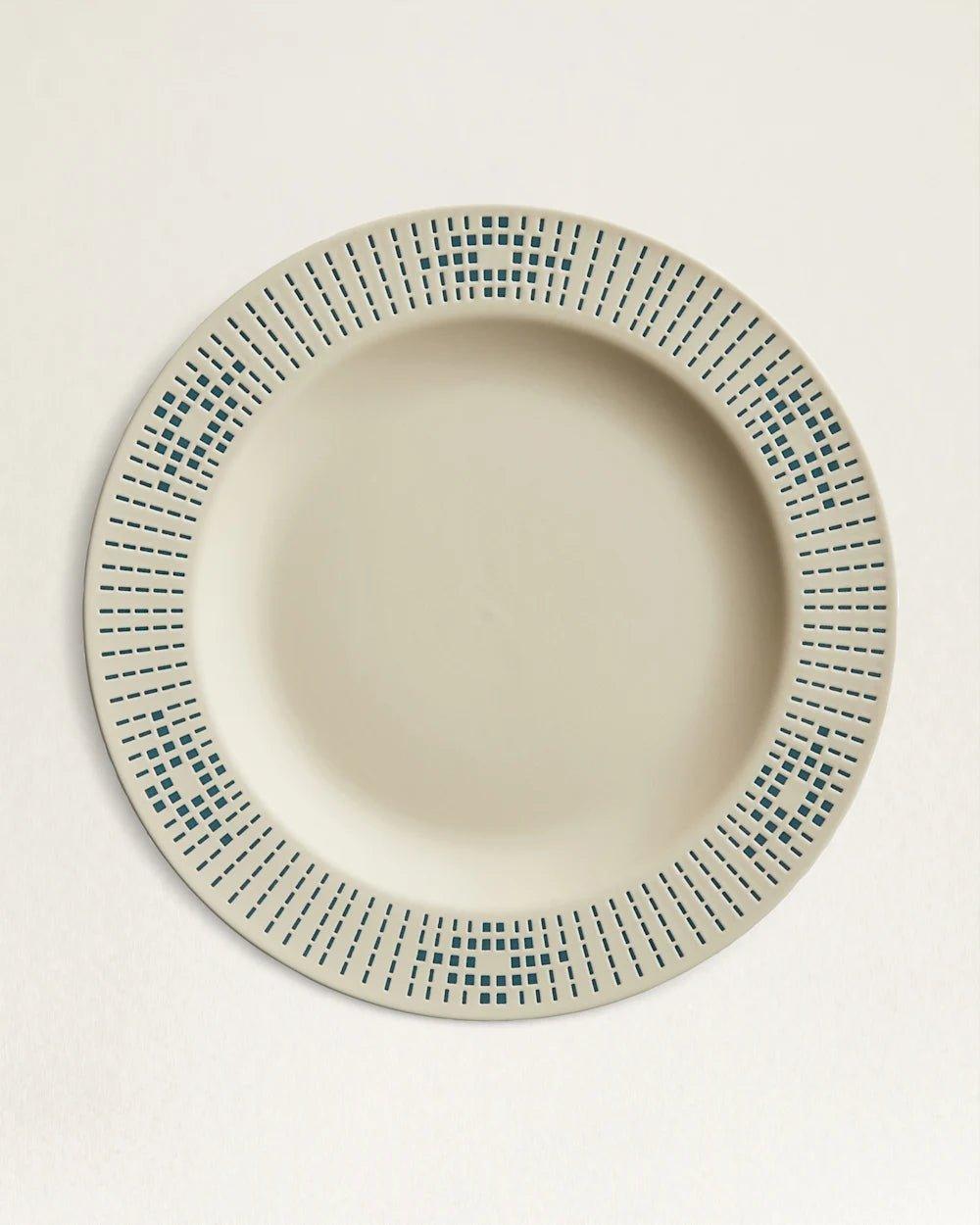 Beaded Sandshell Dinner Plates