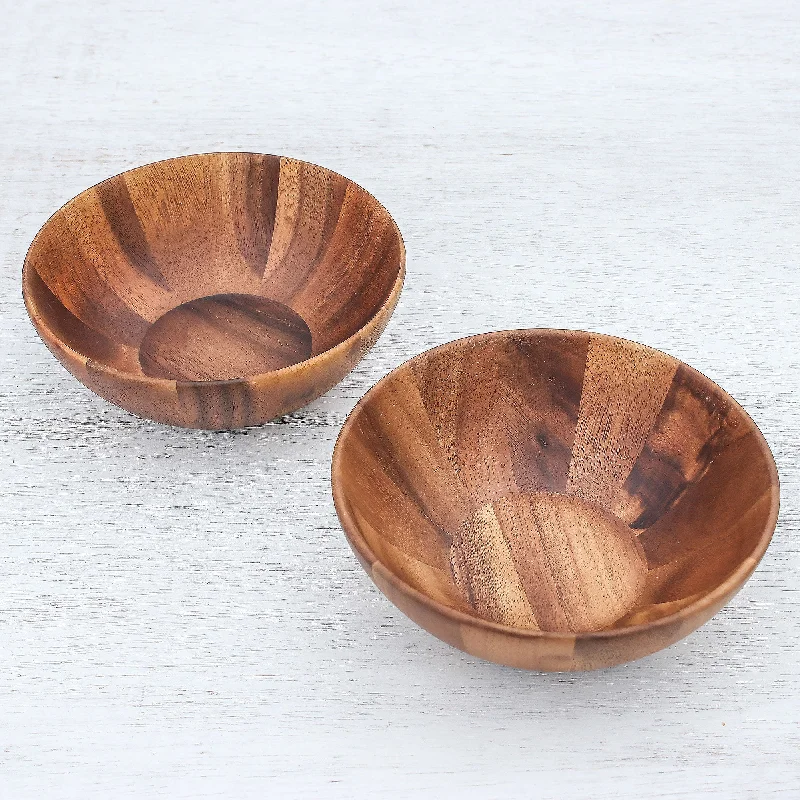 Exquisite Meal Handmade Raintree Wood Bowls from Thailand (Pair)