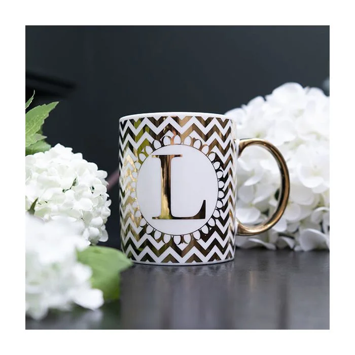 Gold and White Personalised Mug with a Gold Handle and Initial "L" Design